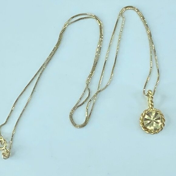 Italy 14K yellow gold Starburst rope link pendant necklace 19" 2.3g JR480